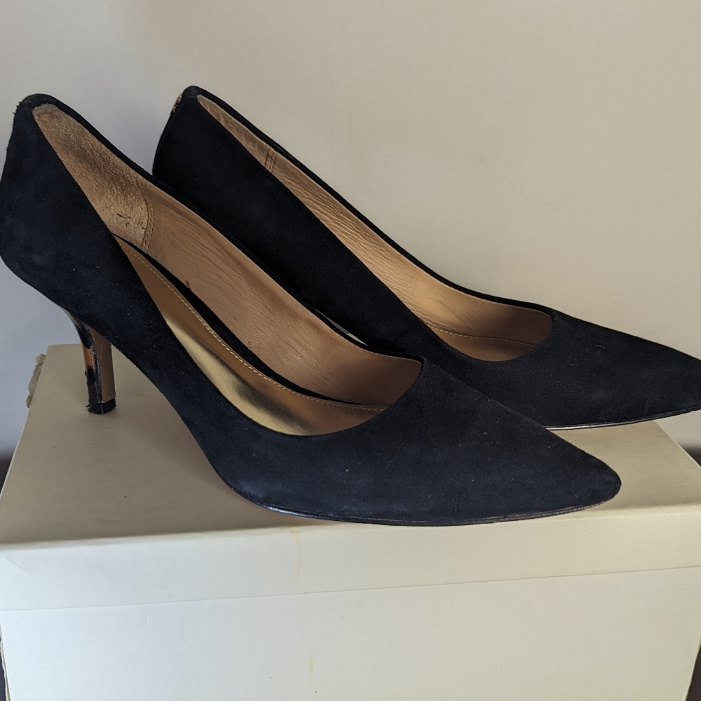 Coach Zoee Black Suede Pump 7.5 with Coach Box